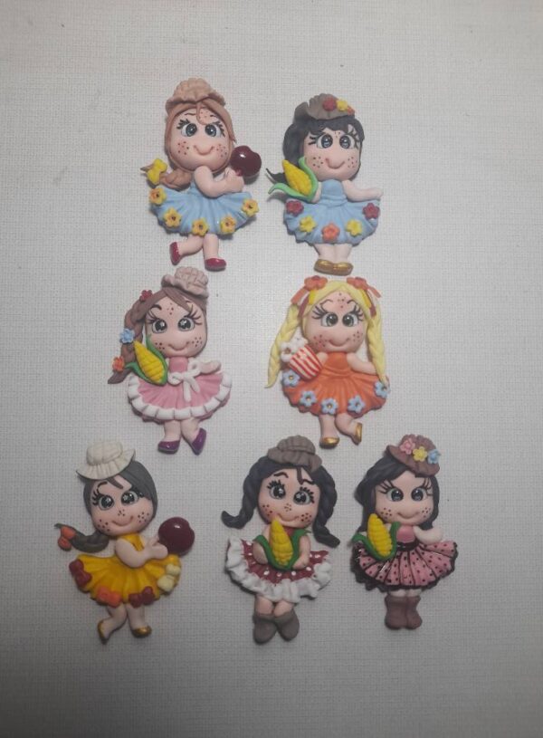Pacote com 7 Bonequinhas de Luxo -Festa Junina